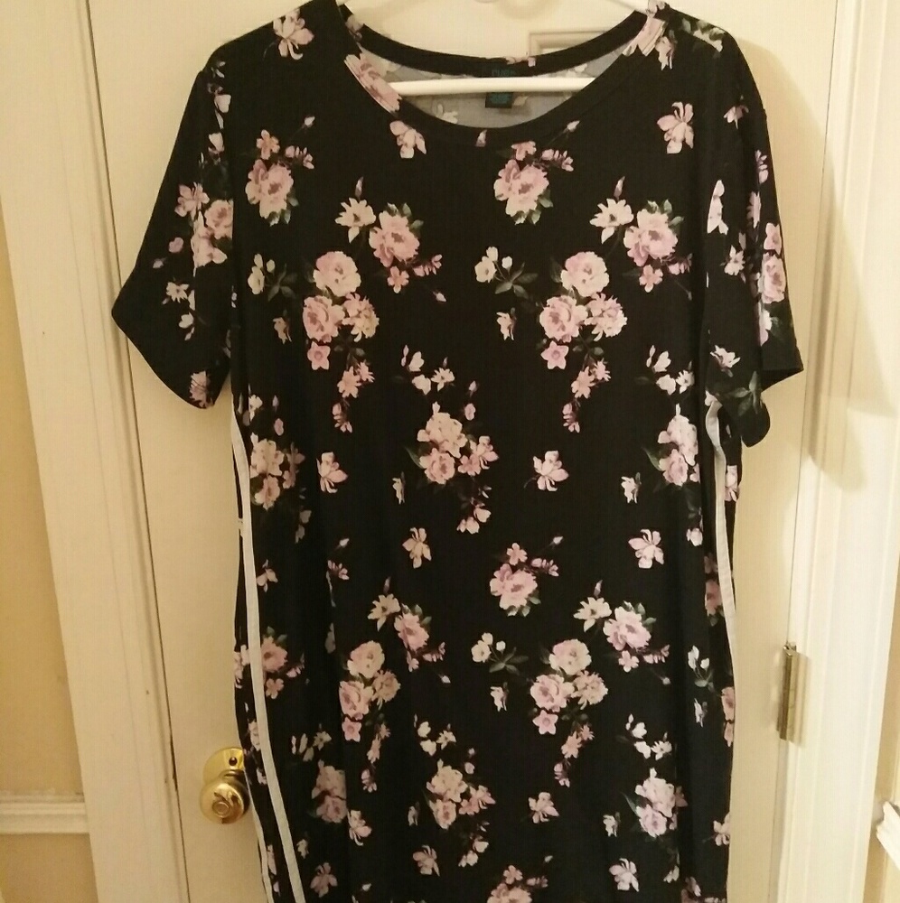 Black flower print dress